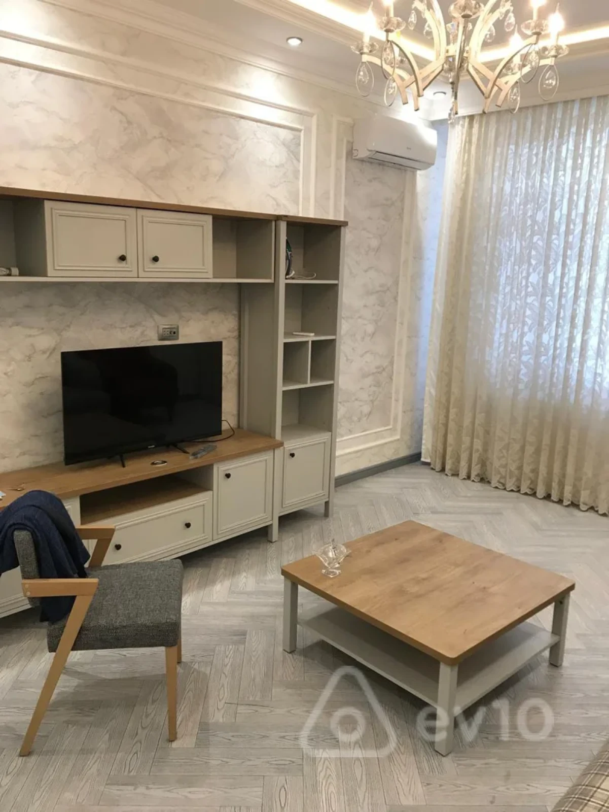 Kirayə verilir 2 otaqlı yeni tikili 88 m²