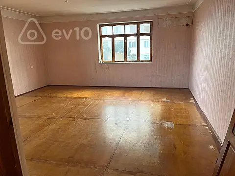 Satılır 4 otaqlı köhnə tikili 130 m² — Bakı, Sabunçu 4 otaq 130.00 m²
