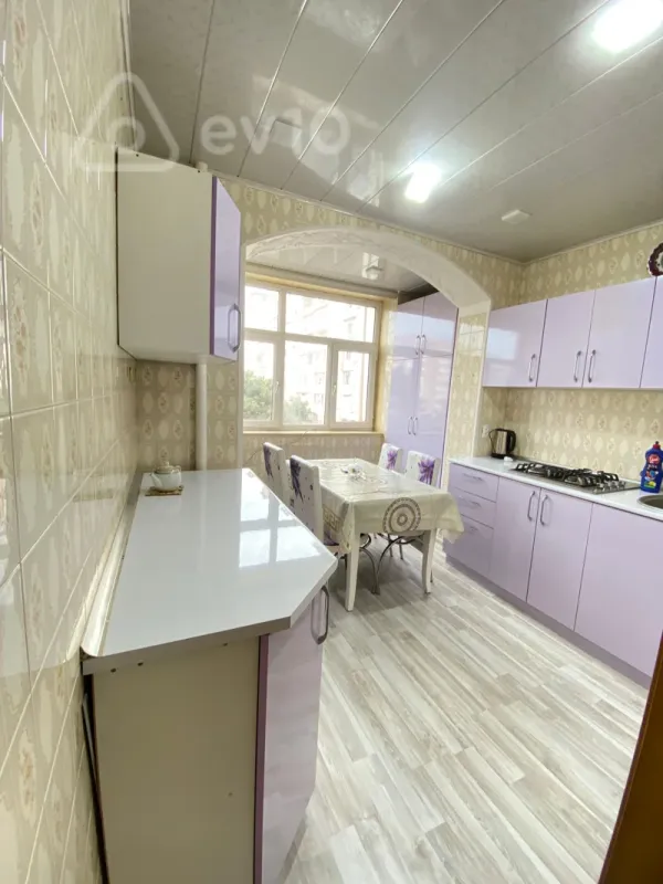 Kirayə verilir 2 otaqlı yeni tikili 55 m²