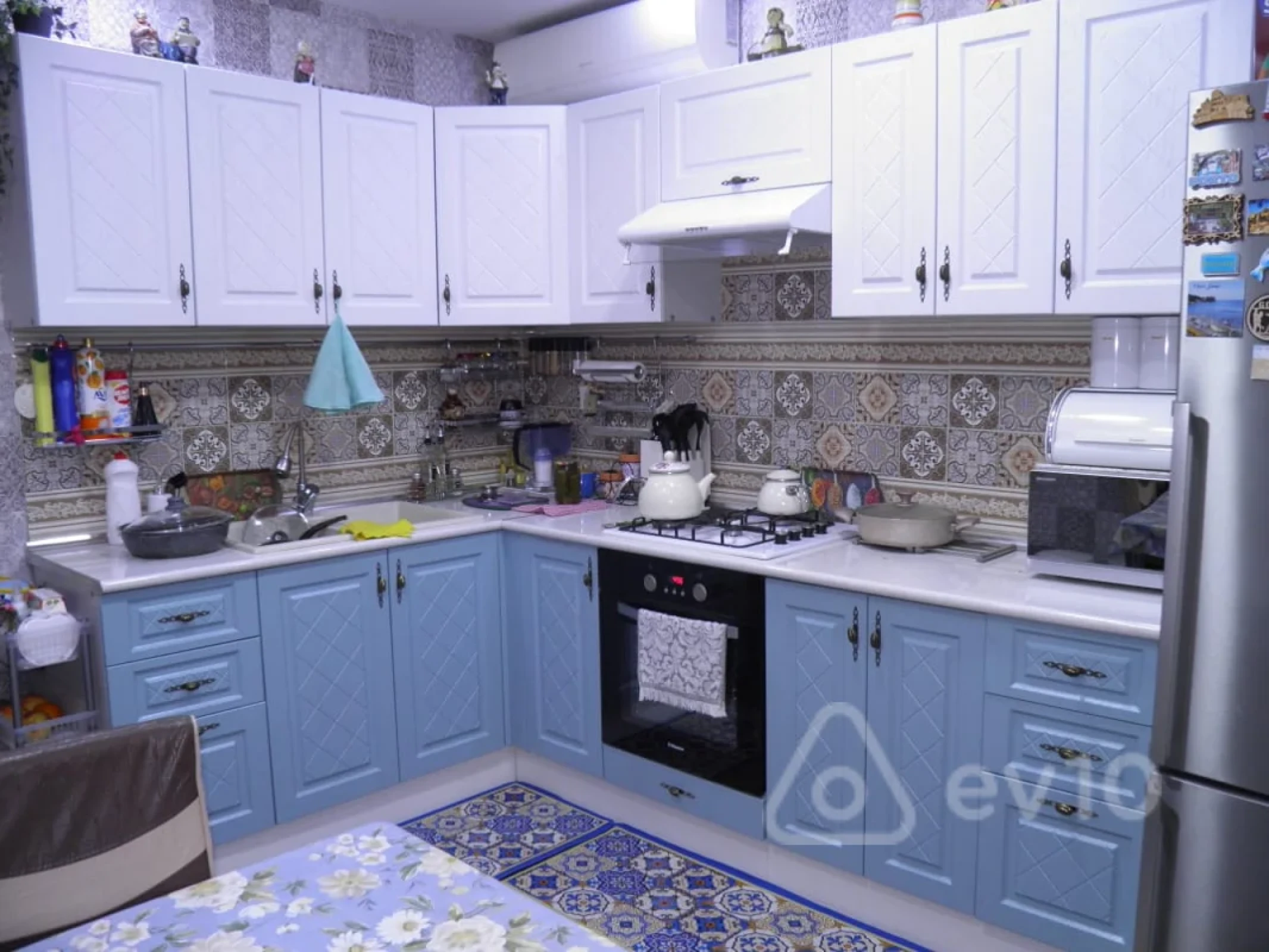 Satılır 5 otaqlı həyət evi 220 m²