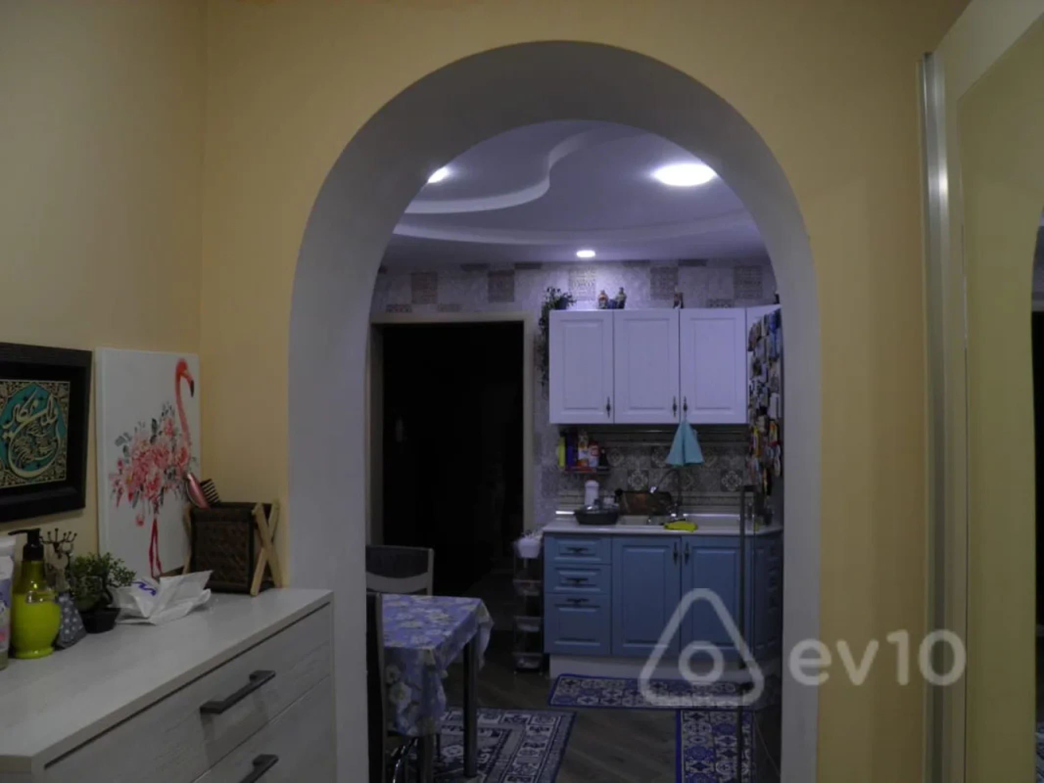 Satılır 5 otaqlı həyət evi 220 m²