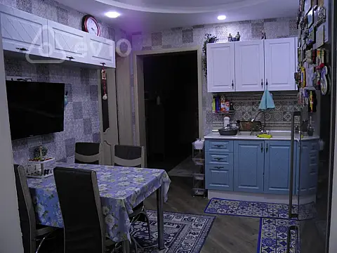 Satılır 5 otaqlı həyət evi 220 m²