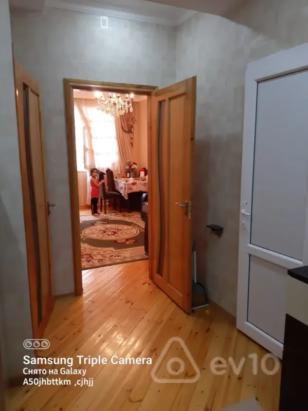 Kirayə verilir 2 otaqlı yeni tikili 55 m²