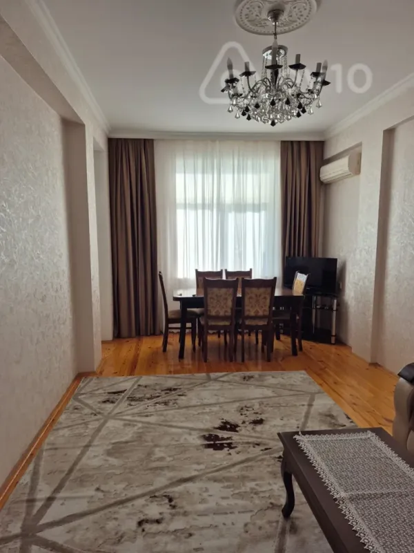 Kirayə verilir 2 otaqlı köhnə tikili 55 m²