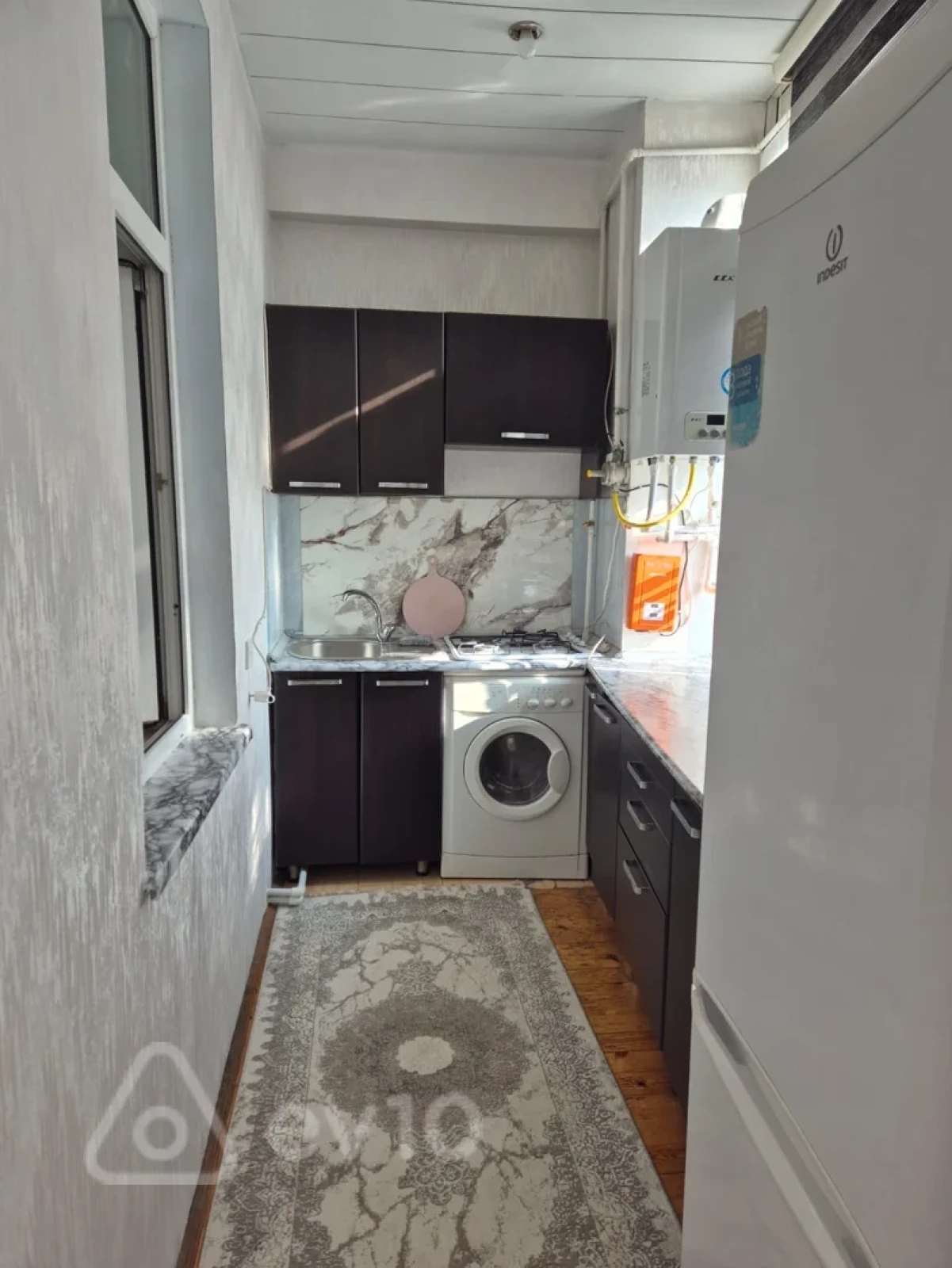 Kirayə verilir 2 otaqlı köhnə tikili 55 m²