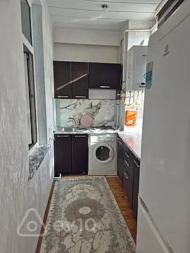 Kirayə verilir 2 otaqlı köhnə tikili 55 m²