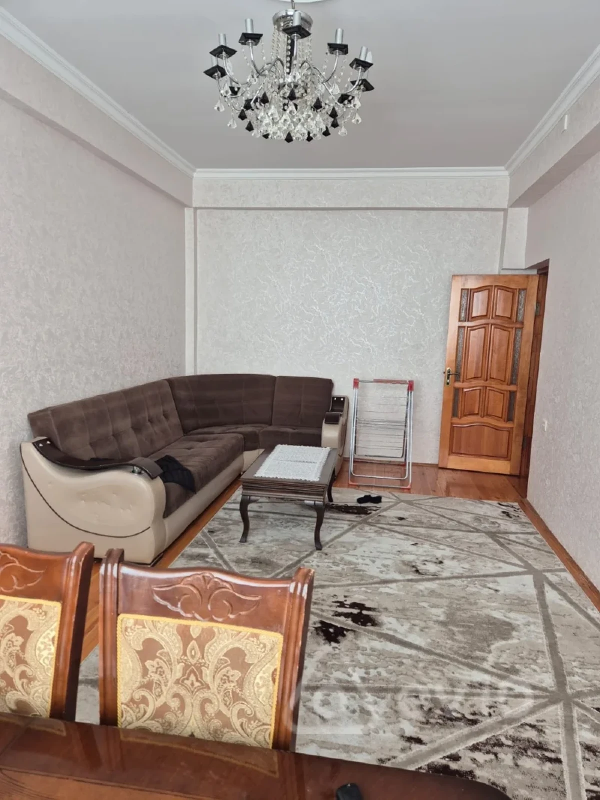 Kirayə verilir 2 otaqlı köhnə tikili 55 m²
