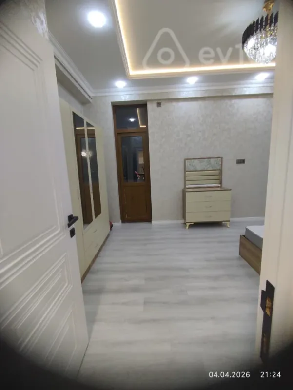 Kirayə verilir 2 otaqlı yeni tikili 70 m²
