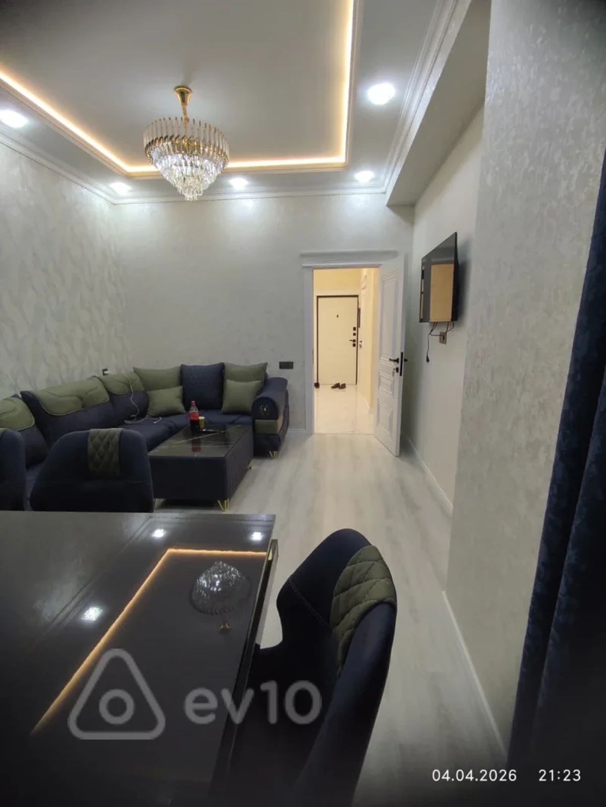 Kirayə verilir 2 otaqlı yeni tikili 70 m²