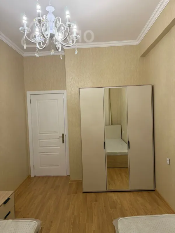 Kirayə verilir 3 otaqlı yeni tikili 75 m²