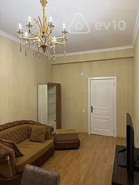 Kirayə verilir 3 otaqlı yeni tikili 75 m²