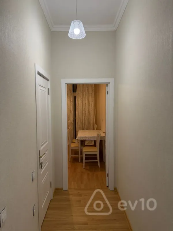 Kirayə verilir 3 otaqlı yeni tikili 75 m²