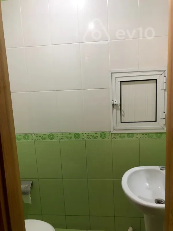 Kirayə verilir 3 otaqlı yeni tikili 112 m²