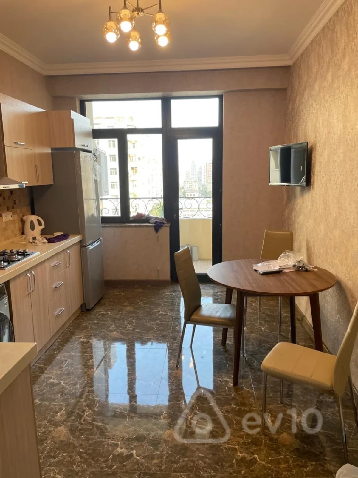 Kirayə verilir 3 otaqlı yeni tikili 100 m²