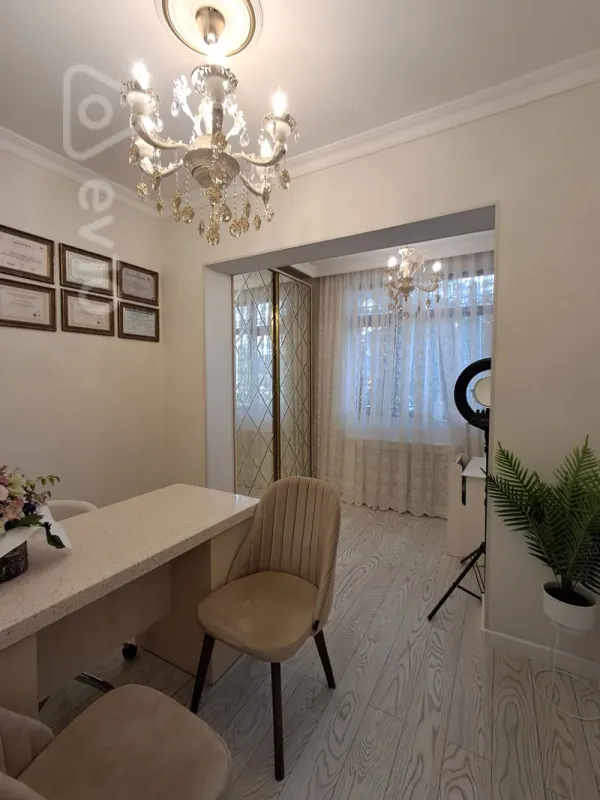 Satılır mənzil 100 m²