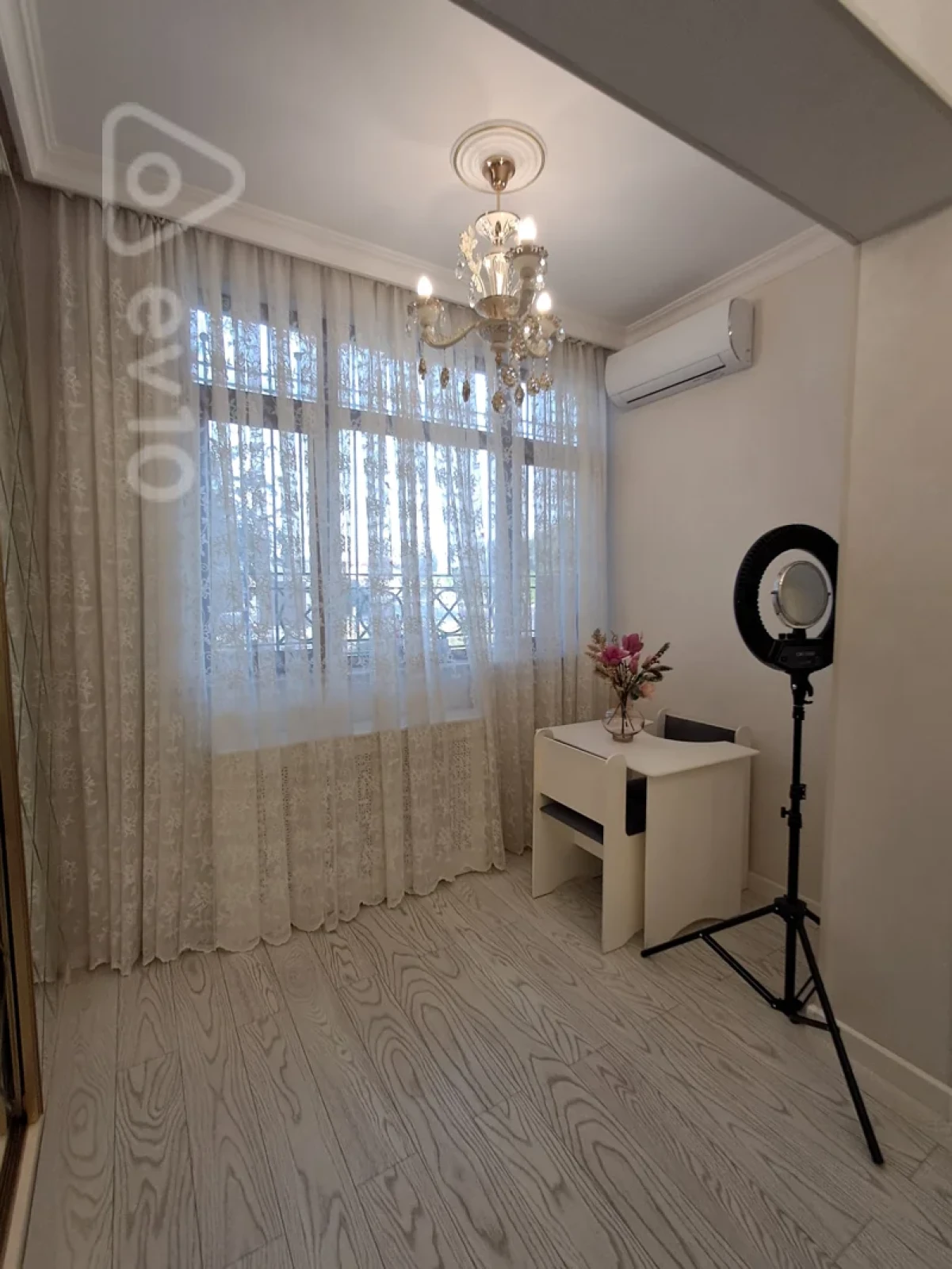 Satılır mənzil 100 m²