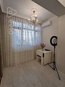 Satılır mənzil 100 m²