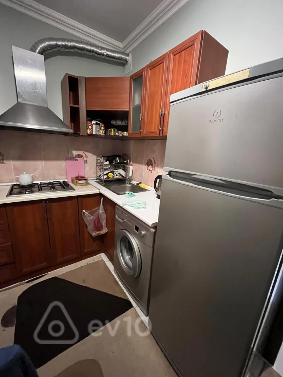 Kirayə verilir 3 otaqlı köhnə tikili 80 m²