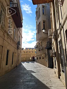 Kirayə verilir 1 otaqlı köhnə tikili 30 m² — Bakı, Səbail 1 otaq 30.00 m²