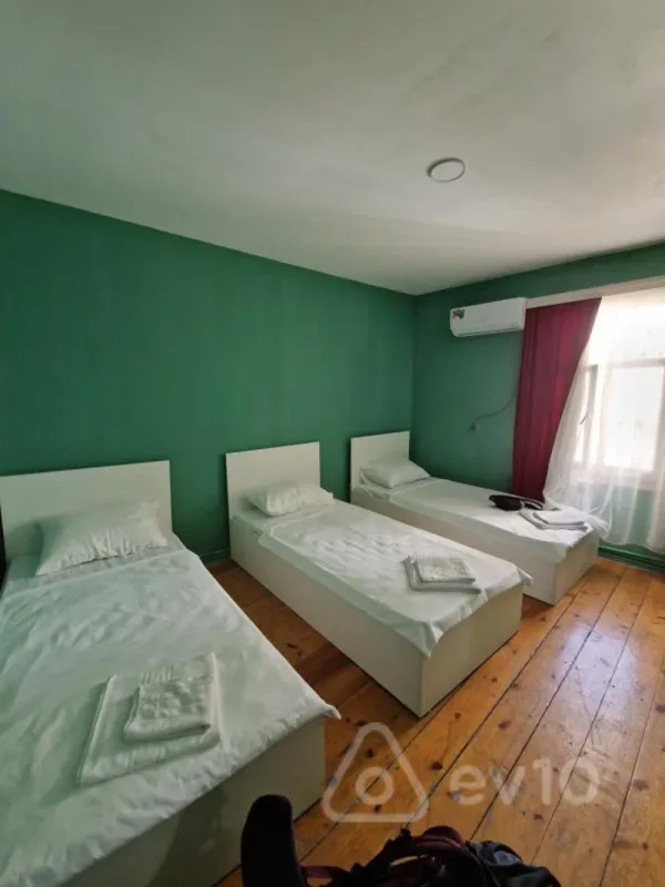 Kirayə verilir 1 otaqlı köhnə tikili 30 m²