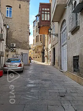 Kirayə verilir 1 otaqlı köhnə tikili 30 m²