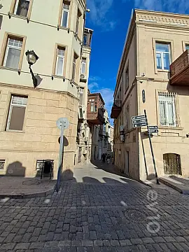 Kirayə verilir 1 otaqlı köhnə tikili 30 m²