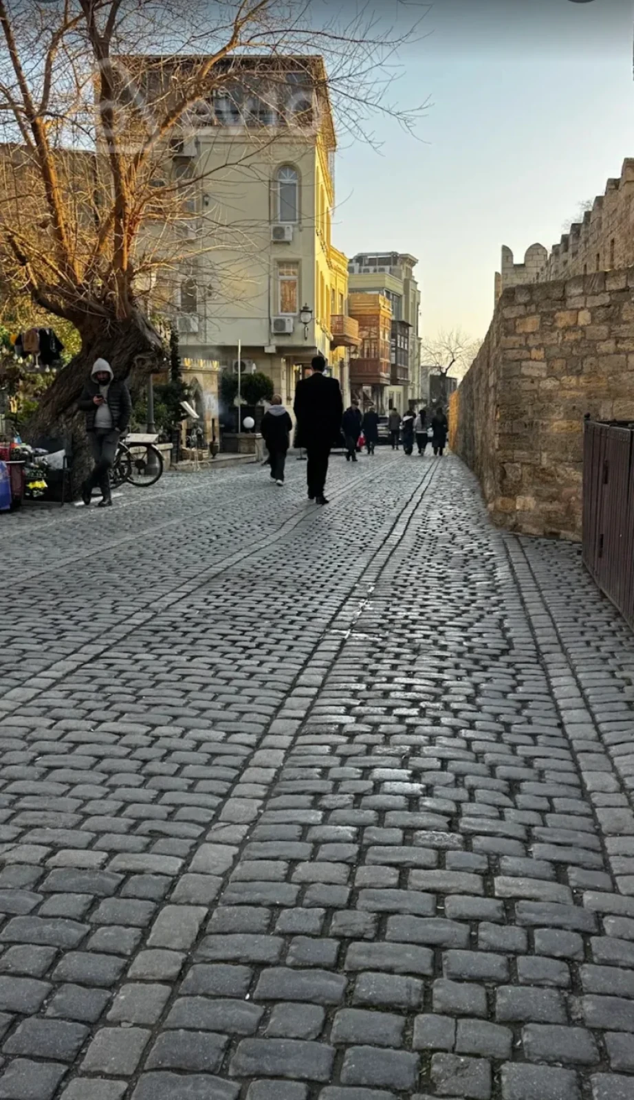 Kirayə verilir 1 otaqlı köhnə tikili 30 m²