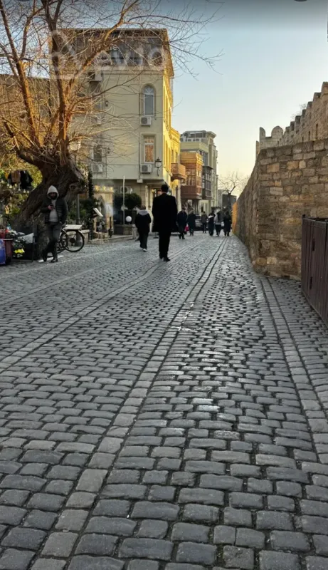 Kirayə verilir 1 otaqlı köhnə tikili 30 m²