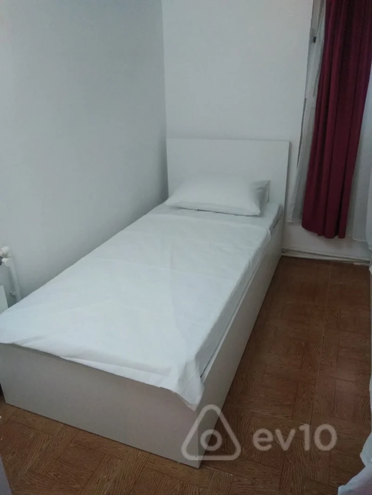 Kirayə verilir 1 otaqlı köhnə tikili 30 m²