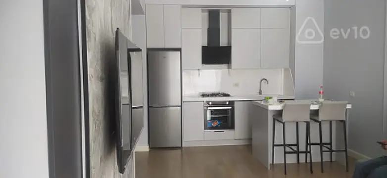 Kirayə verilir 3 otaqlı yeni tikili 68 m²