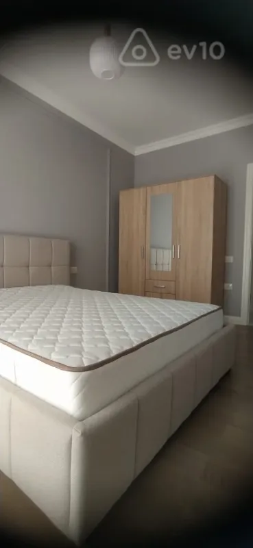 Kirayə verilir 3 otaqlı yeni tikili 68 m²