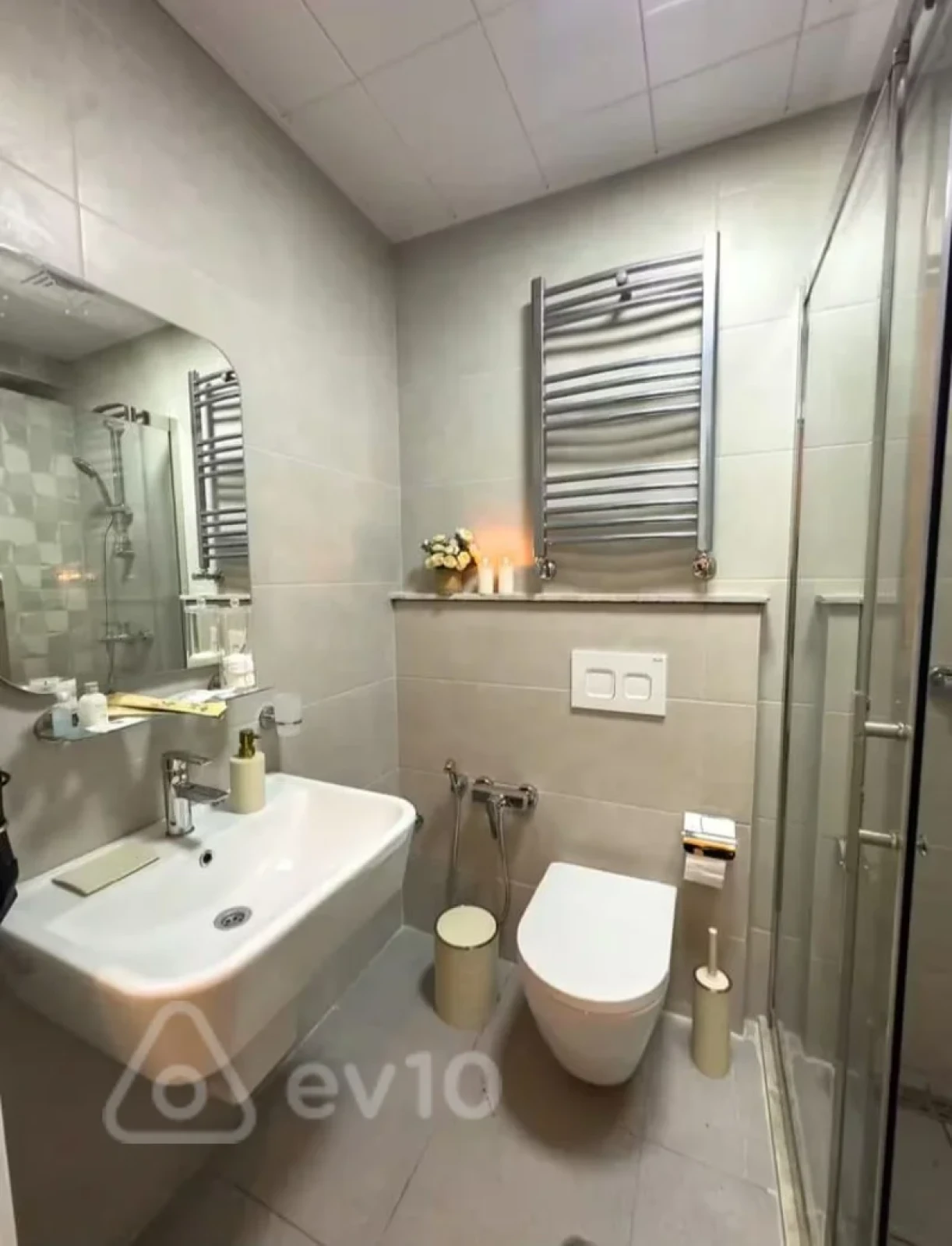 Kirayə verilir 2 otaqlı yeni tikili 60 m²