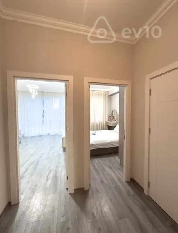 Kirayə verilir 2 otaqlı yeni tikili 60 m²