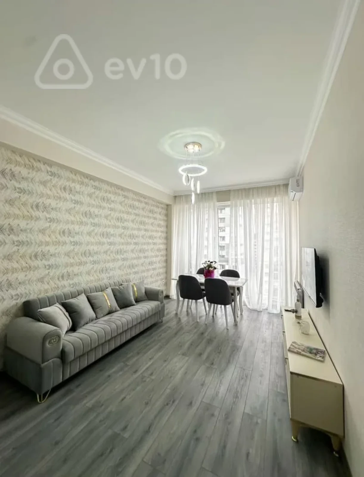 Kirayə verilir 2 otaqlı yeni tikili 60 m²