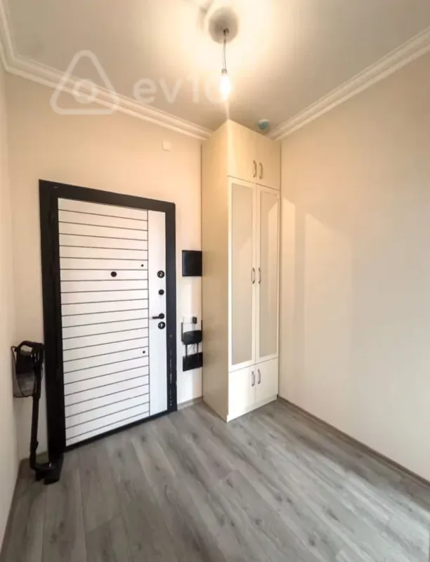 Kirayə verilir 2 otaqlı yeni tikili 60 m²