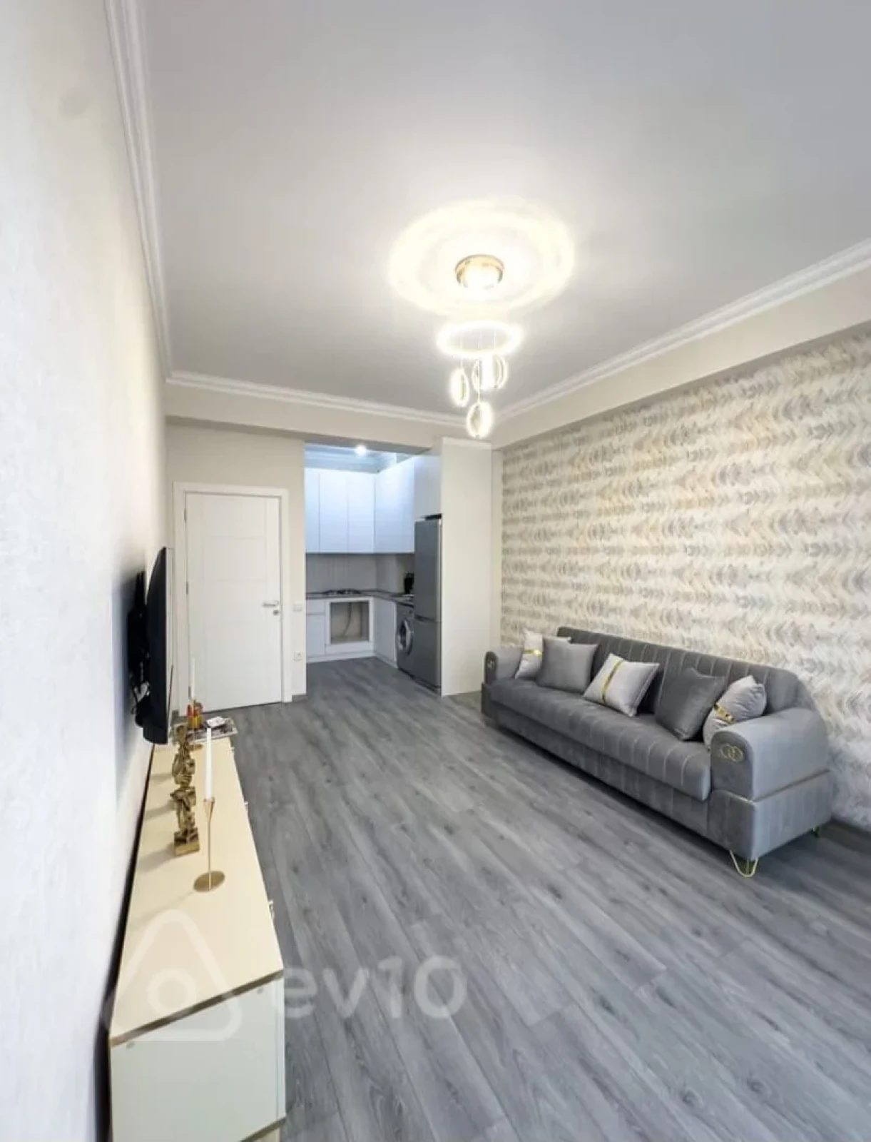 Kirayə verilir 2 otaqlı yeni tikili 60 m²