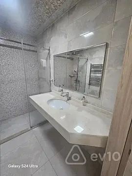 Kirayə verilir 2 otaqlı yeni tikili 62 m²