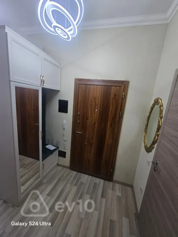 Kirayə verilir 2 otaqlı yeni tikili 62 m²