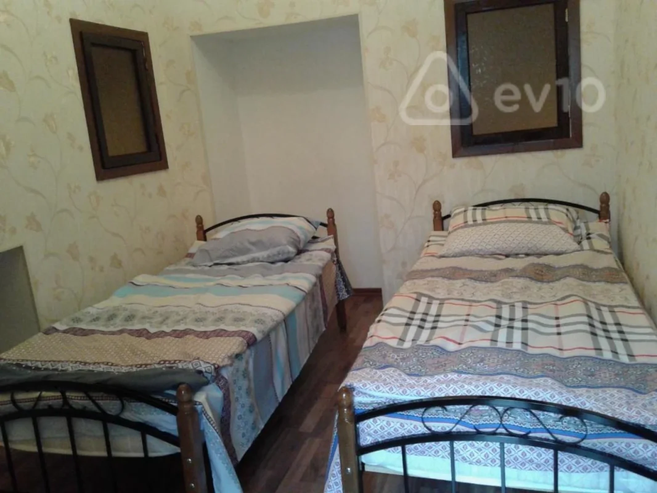 Kirayə verilir 2 otaqlı köhnə tikili 55 m²