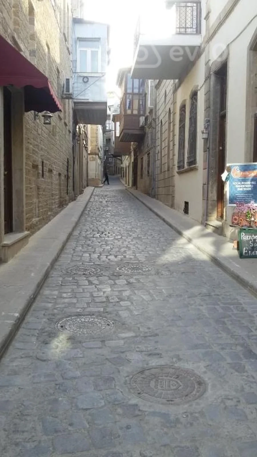 Kirayə verilir 2 otaqlı köhnə tikili 55 m²