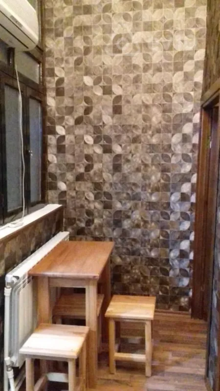 Kirayə verilir 2 otaqlı köhnə tikili 55 m²