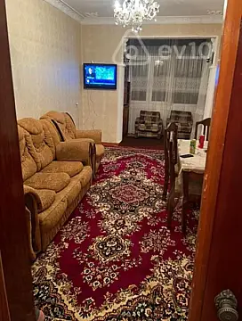 Kirayə verilir 3 otaqlı köhnə tikili 66 m²