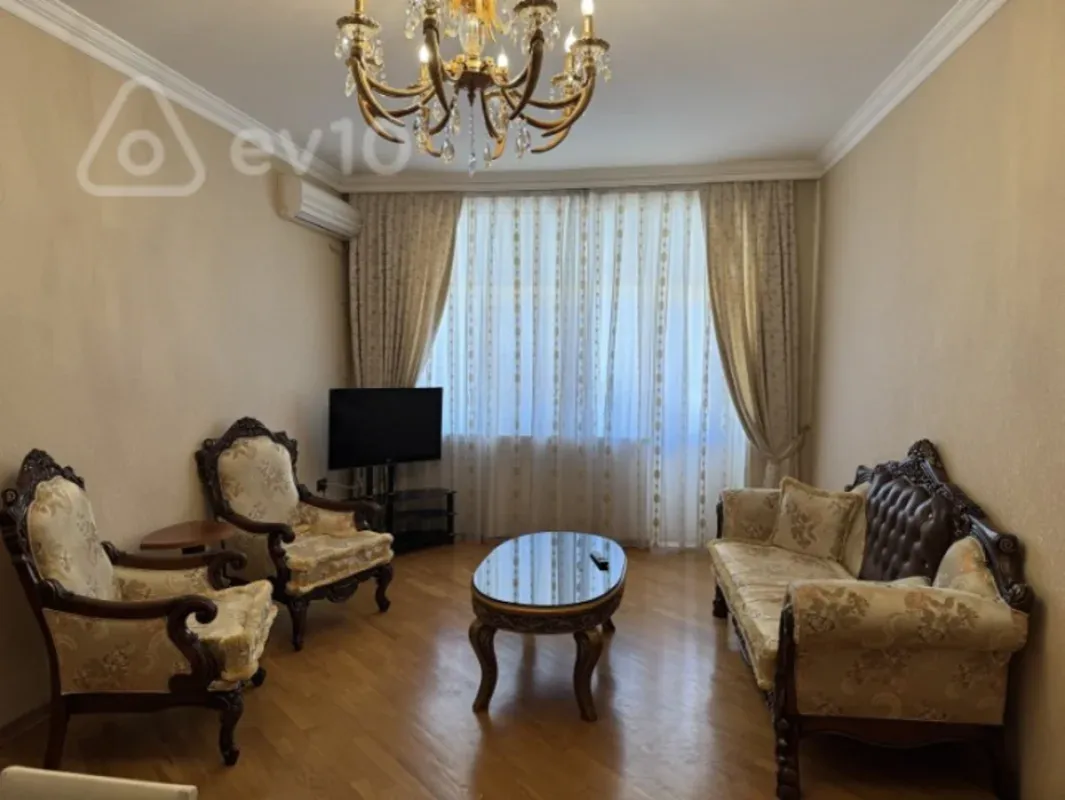 Kirayə verilir 2 otaqlı yeni tikili 105 m²