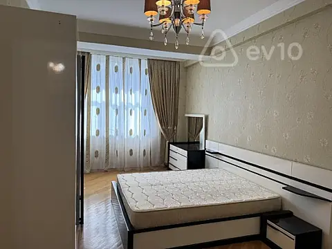 Kirayə verilir 2 otaqlı yeni tikili 105 m²
