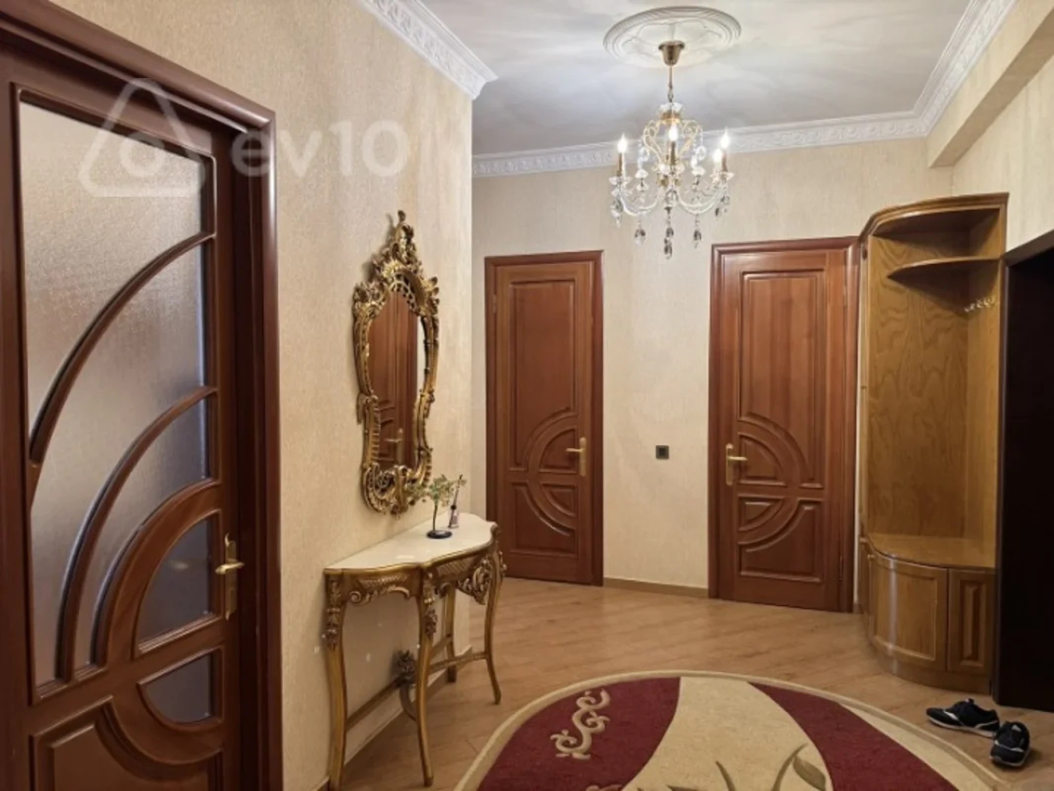 Kirayə verilir 2 otaqlı yeni tikili 105 m²