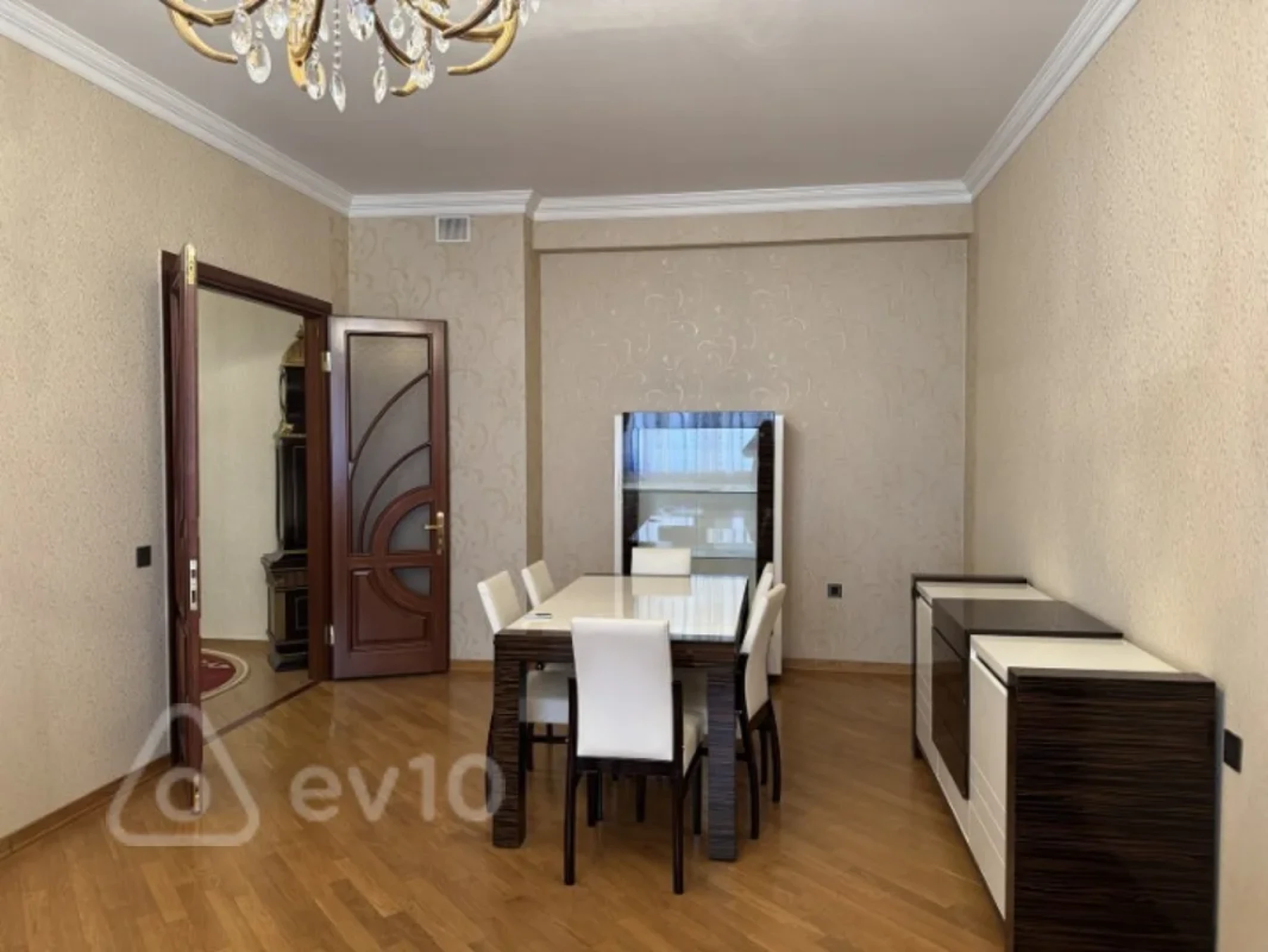 Kirayə verilir 2 otaqlı yeni tikili 105 m²
