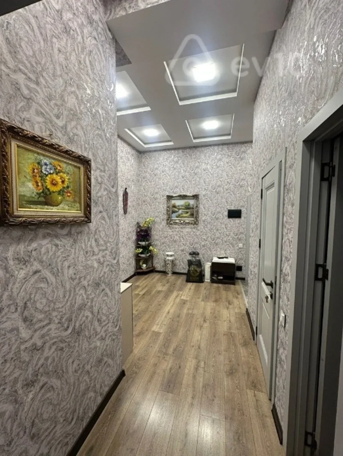 Kirayə verilir 3 otaqlı yeni tikili 110 m²