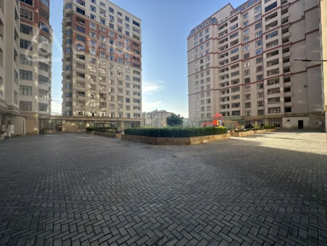 Kirayə verilir 3 otaqlı yeni tikili 110 m²