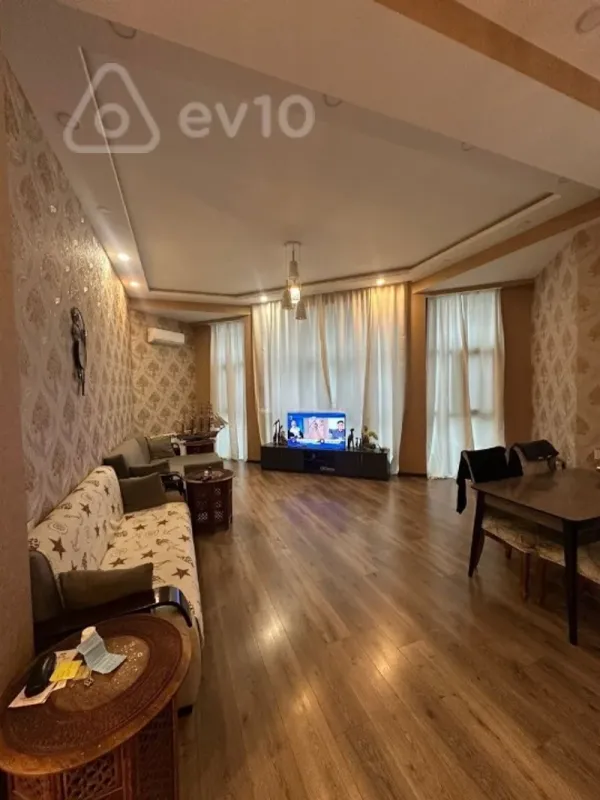 Kirayə verilir 3 otaqlı yeni tikili 110 m²