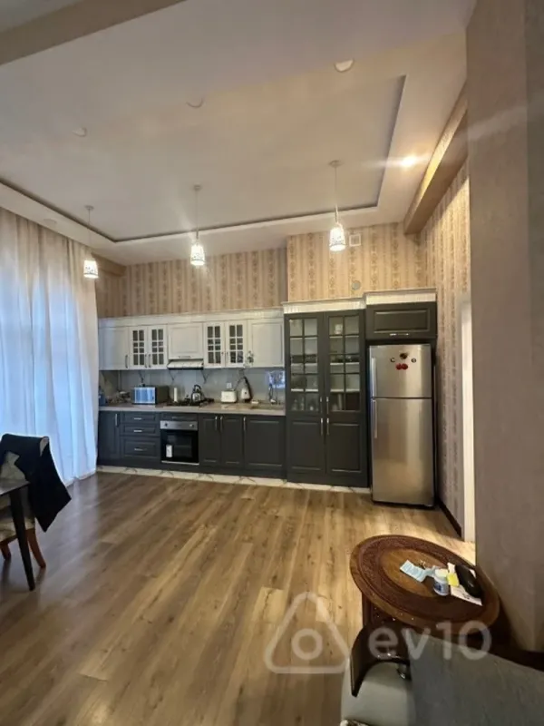 Kirayə verilir 3 otaqlı yeni tikili 110 m²